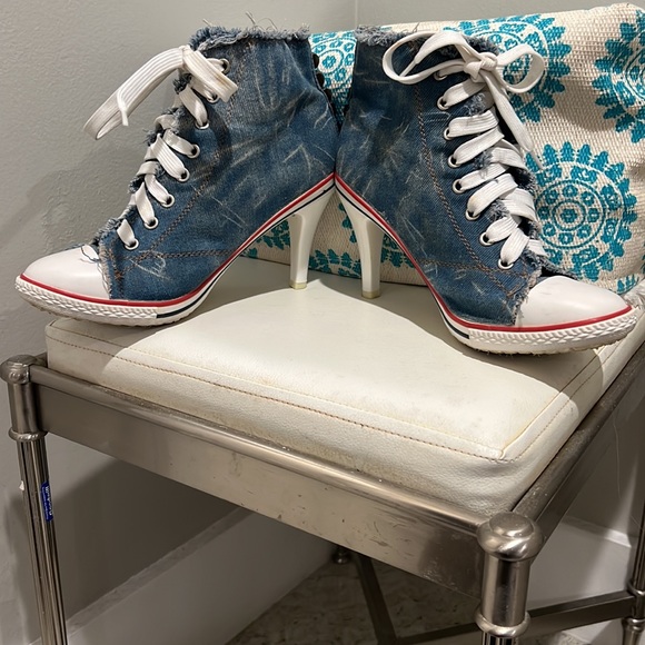 Vintage Denim studded heels - Picture 6 of 7